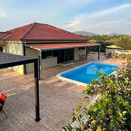 Vila Casa Mia By Guide Zadvarje
