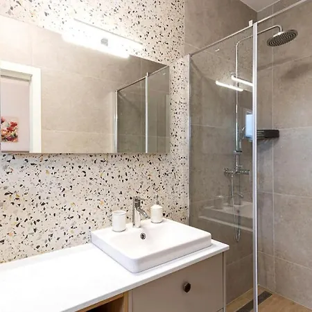 Casa Mia By Guide Вілла Zadvarje